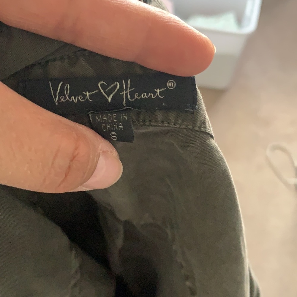 Velvet Heart shorts jumper - Picture 4 of 4